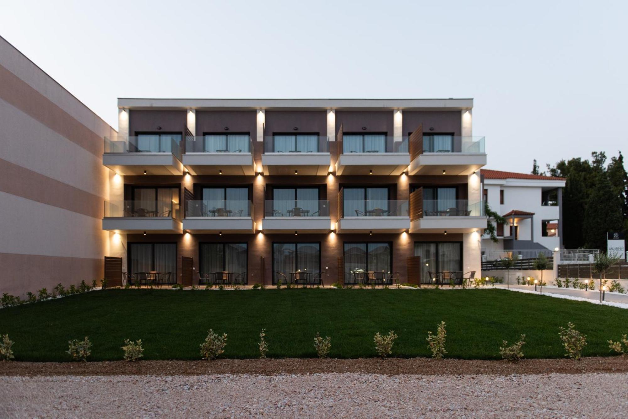 Sithonian Sunset Luxury - Nikiti Cozy Getaways Aparthotel Екстериор снимка