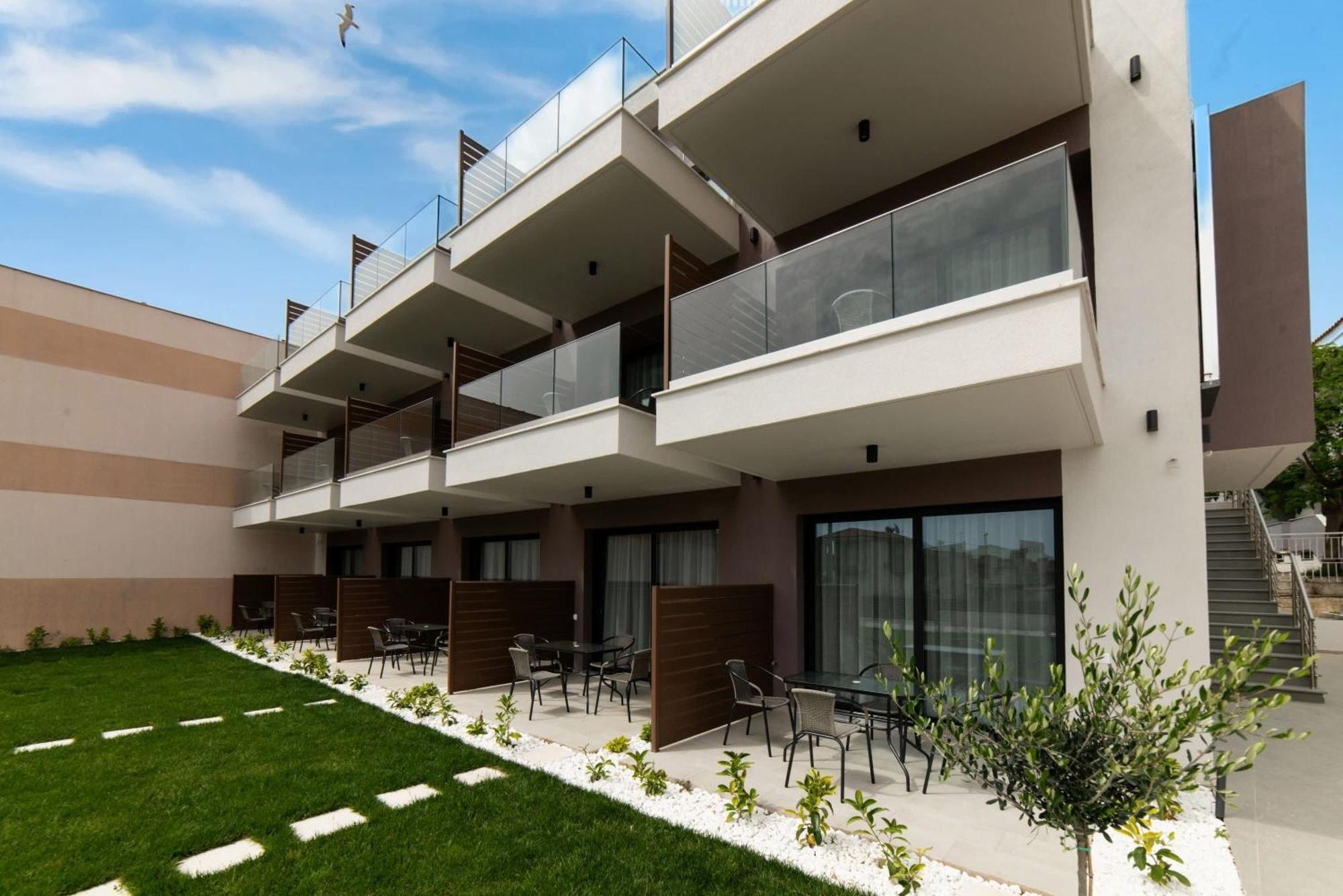 Sithonian Sunset Luxury - Nikiti Cozy Getaways Aparthotel Екстериор снимка