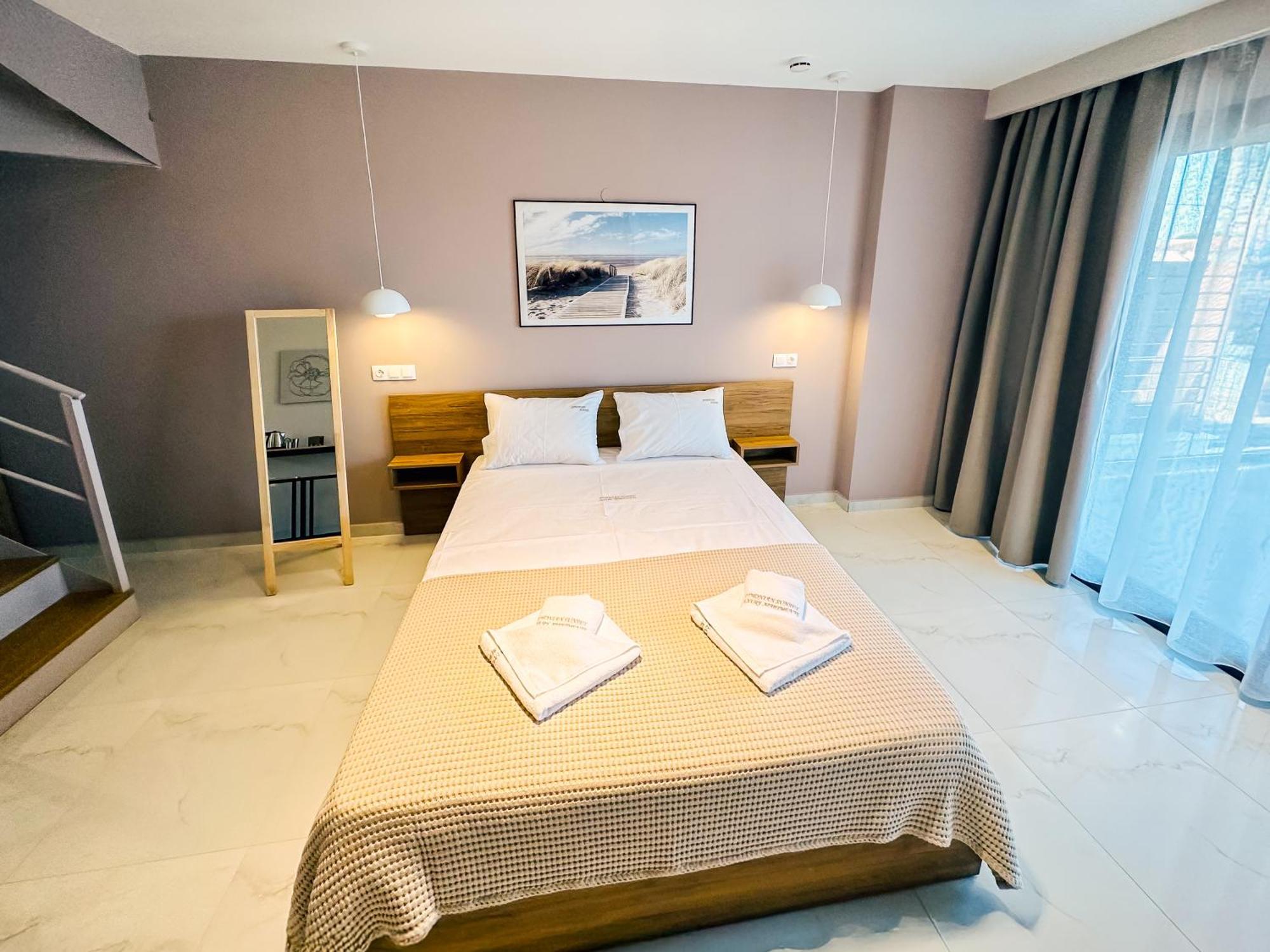 Sithonian Sunset Luxury - Nikiti Cozy Getaways Aparthotel Екстериор снимка